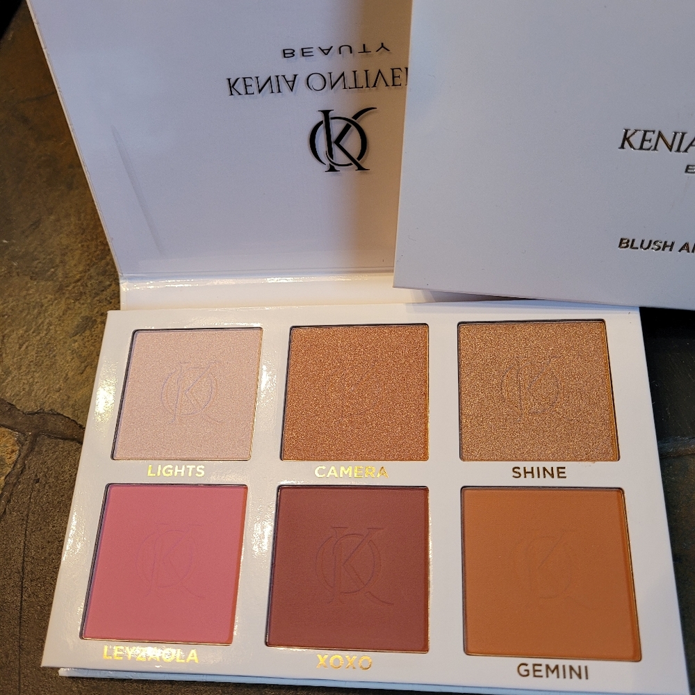 Kenia Ontiveros Blush & Shine Kit